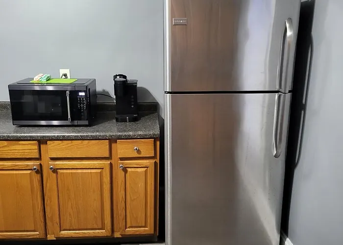 Homestay 2 Bedroom With King In Columbus, Privacy Of The Whole House Columbus
