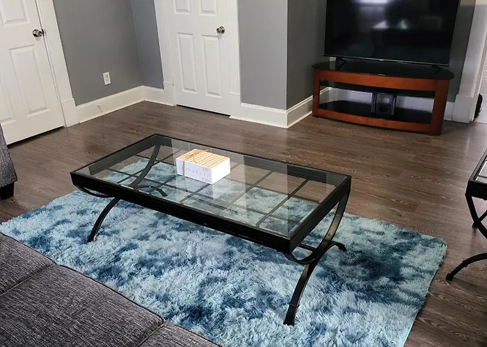2 Bedroom With King In Columbus, Privacy Of The Whole House *