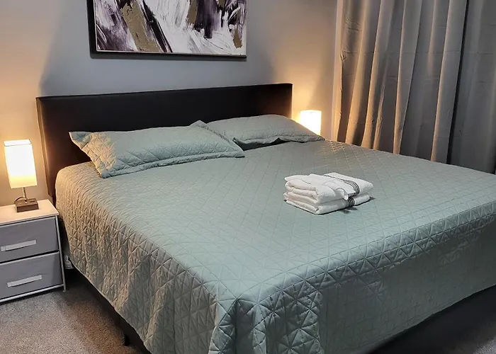 2 Bedroom With King In Columbus, Privacy Of The Whole House Columbus